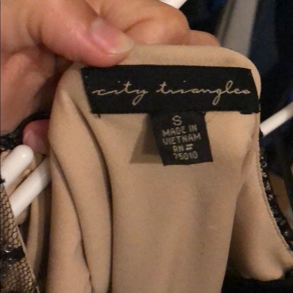 One shoulder dress - Picture 5 of 6